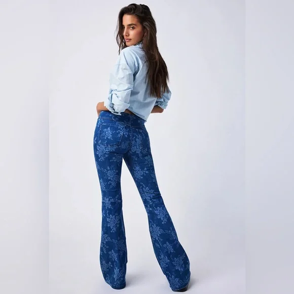 🌟FREE PEOPLE We The Free Penny Pull-On Printed Flare Jeans-Size 29 - Picture 3 of 15